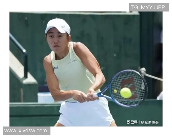 网球赛场上的传奇人物：探秘顶尖运动员背后的训练与心路历程